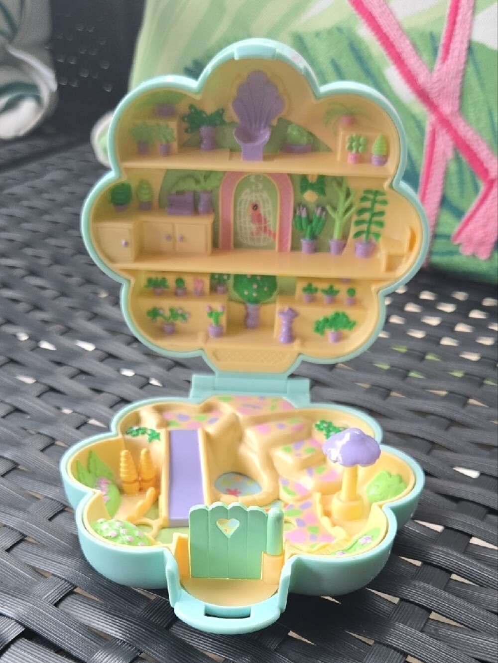 ​🌸 VTG 1990 Bluebird Polly Pocket: Midge's Flower Shop 🌸 Compact Only No Polly